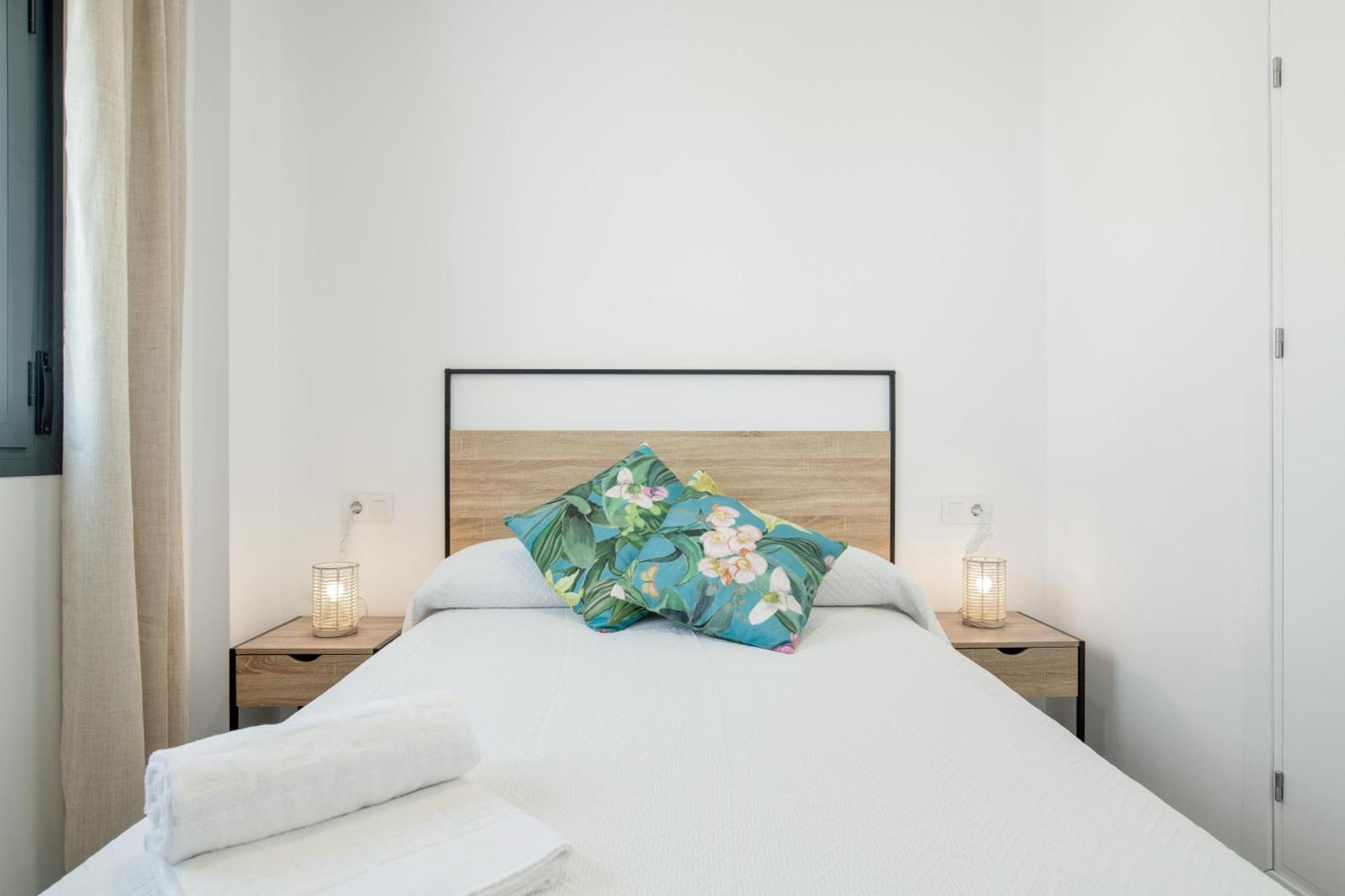 Cervantes Homes No3 โกนิล เด ลาฟรอนเตรา ภายนอก รูปภาพ