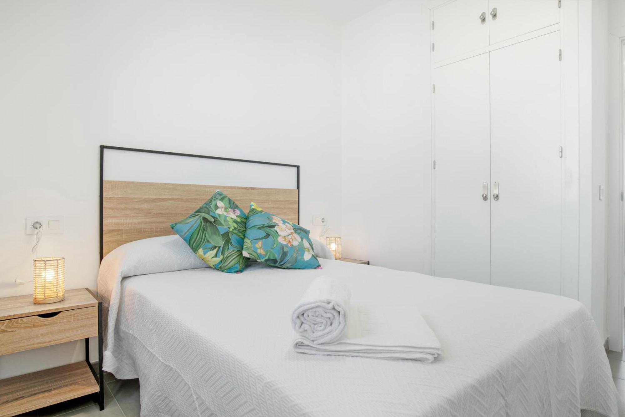 Cervantes Homes No3 โกนิล เด ลาฟรอนเตรา ภายนอก รูปภาพ