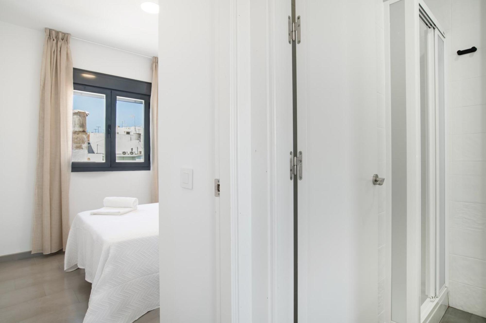 Cervantes Homes No3 โกนิล เด ลาฟรอนเตรา ภายนอก รูปภาพ